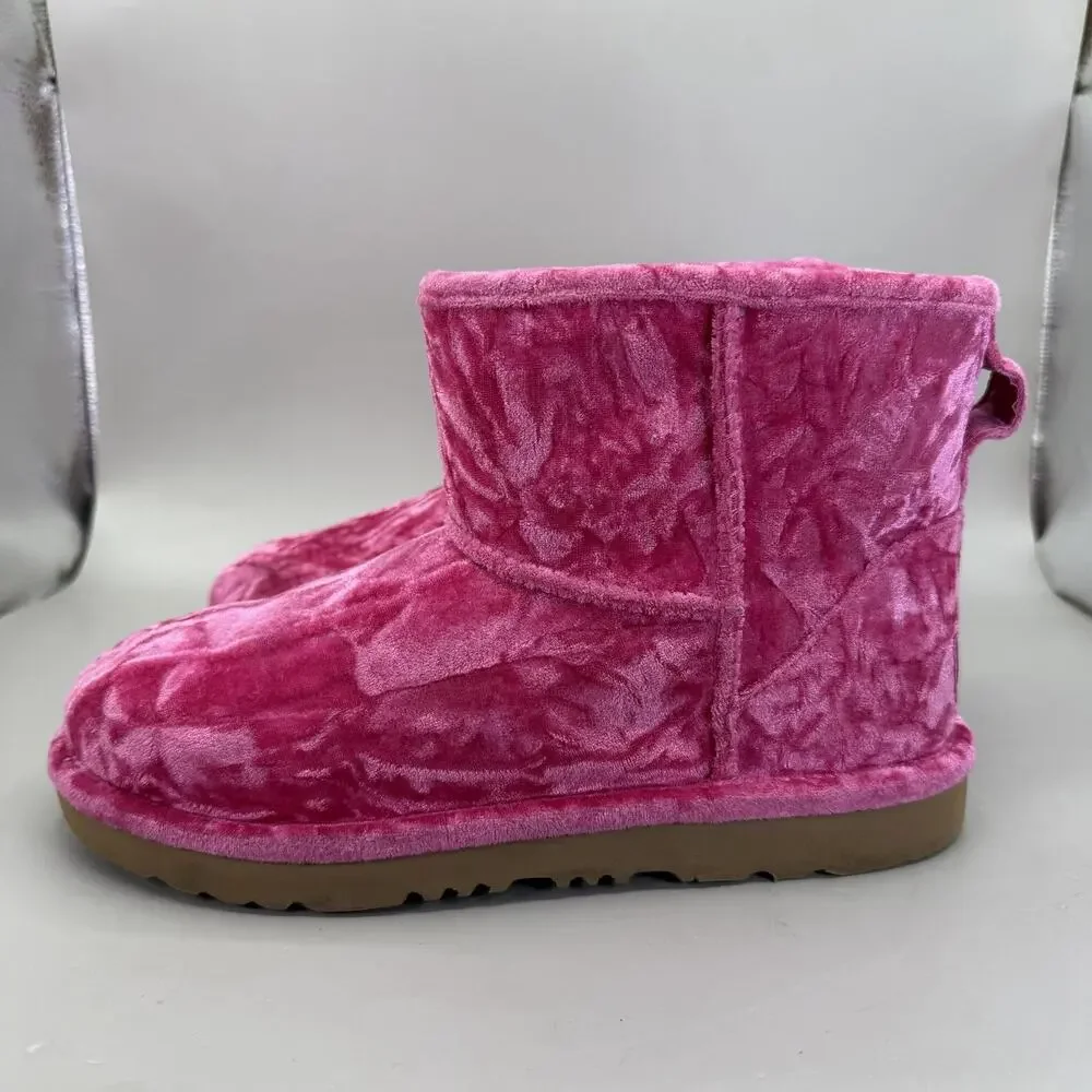 UGG Mini II Crushed Rasberry Velvet Shearling Boots Girls Size 5 Pink Winter